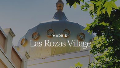 Las Rozas Village إسبانيا مكان جميل يشتمل على العديد من الماركات العالمية والمنتجات الأصلية وبجانبه منطقة ترفيهية ومطاعم .