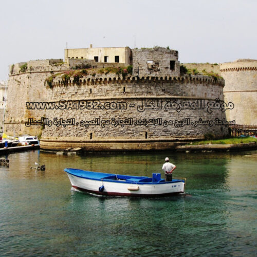 Angevin-Aragonese Castle (Castello angioino-aragonese)